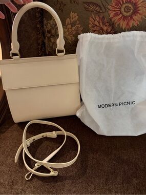 Modern Picnic The Luncher Insulated Vegan Leather Handbag Cream Ivory